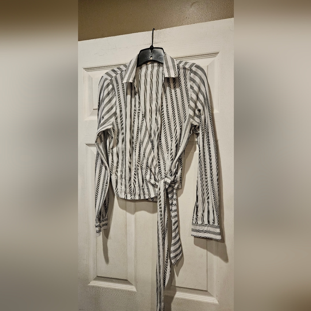 CHOCOLATE USA WRAP STYLE TOP